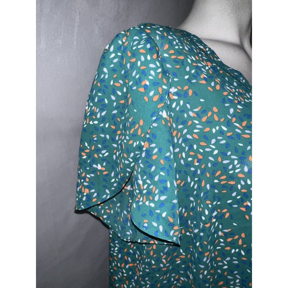 New 41 HAWTHORN Top Size 1X Green Orange Print Tulip Short Sleeve Blouse Tunic - Picture 3 of 6